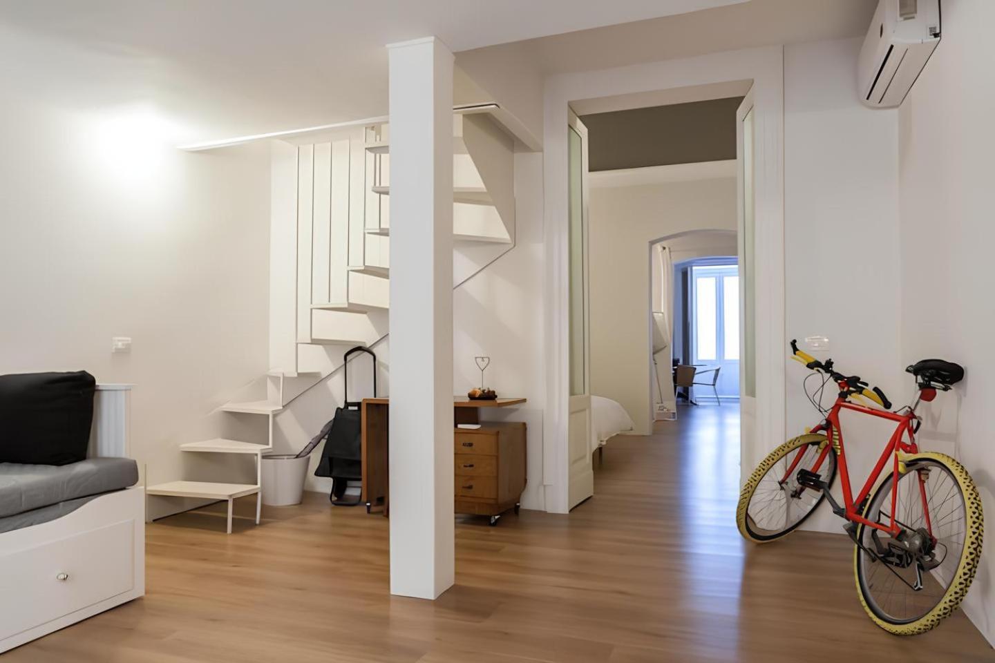 Loft Centro Ingresso Indipendente Giardino Privato *